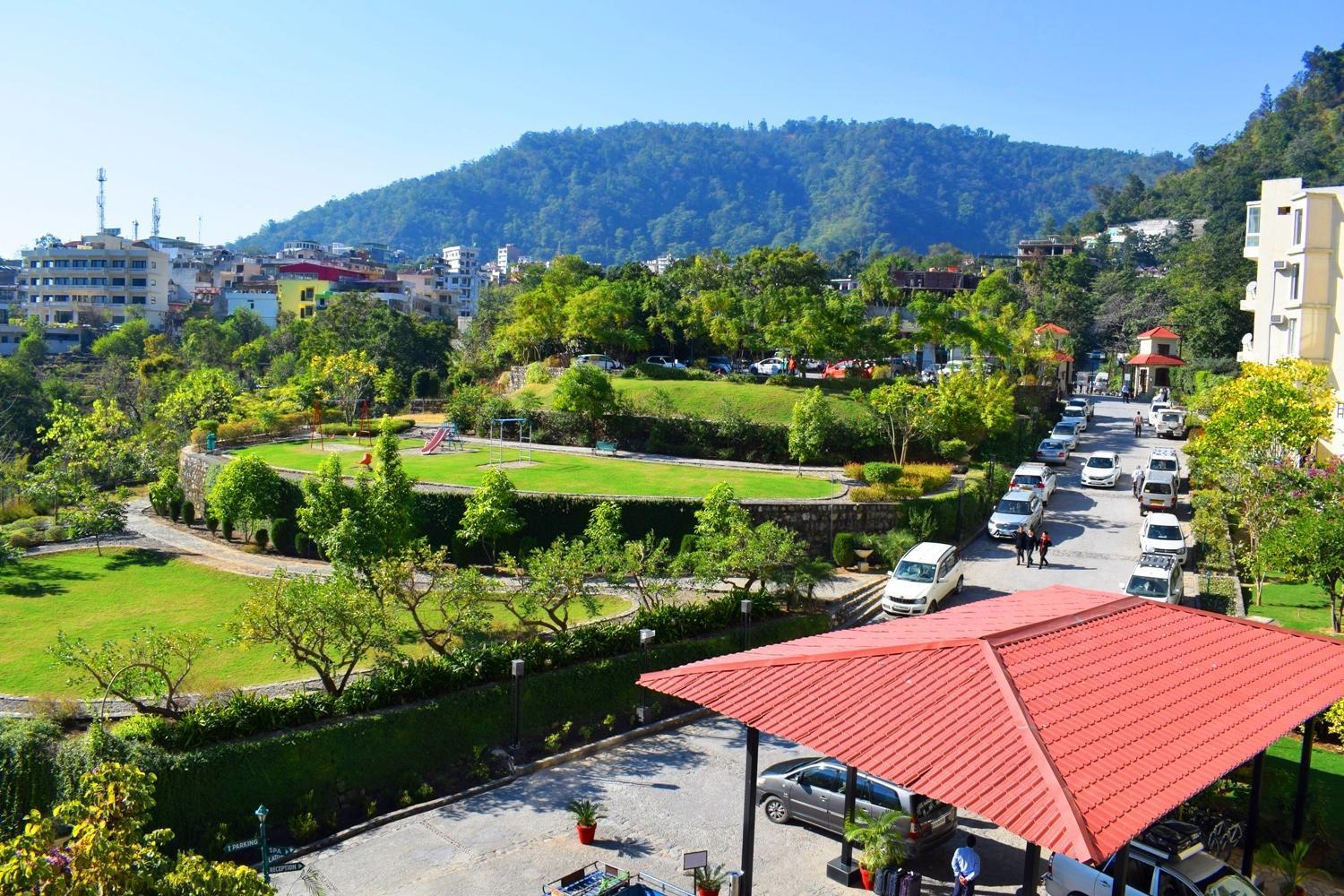 Luxury Aloha Majestic Apartments Rishikesh Bagian luar foto